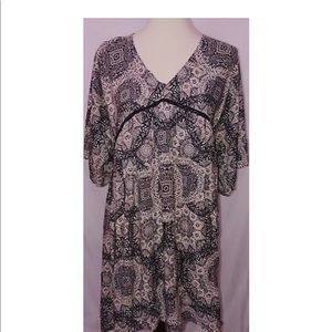 Knox Rose Black Ivory Empire Waist Kimono Sleeved